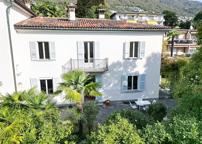 Dei Muralti- 2 Free Parkings