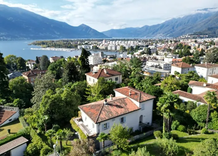 Dei Muralti- 2 Free Parkings