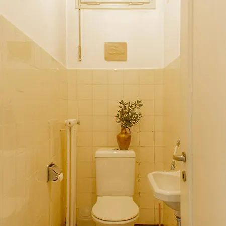 Dei Muralti- 2 Free Parkings *