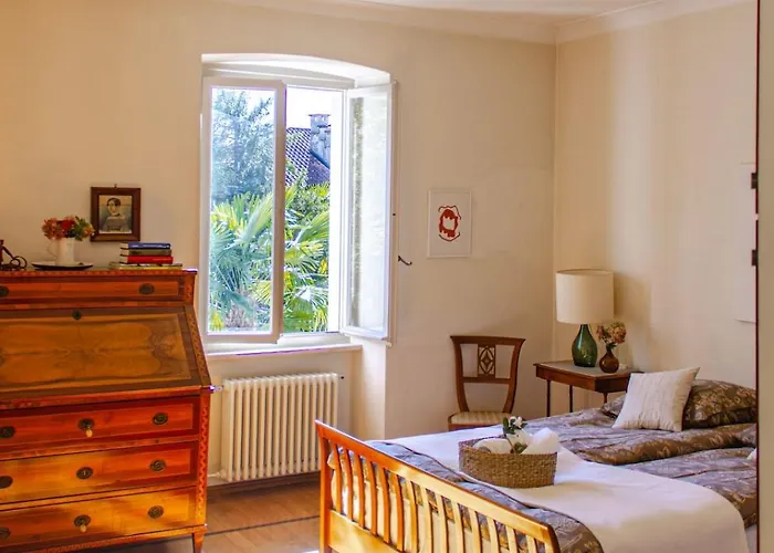 Dei Muralti- 2 Free Parkings *