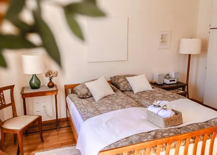 Dei Muralti- 2 Free Parkings